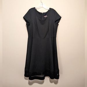 Womens Size 2X Modcloth Cap Sleeve Black Fit and Flare Dress